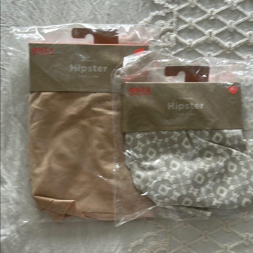 ONLY Hipster Panties Set in Tan and Gray